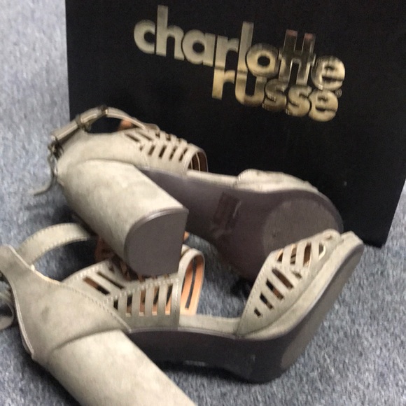 Charlotte Russe Ellie Block Heels - Picture 2 of 4